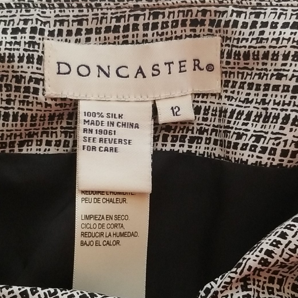 Doncaster 100% Silk Skirt - Picture 4 of 4
